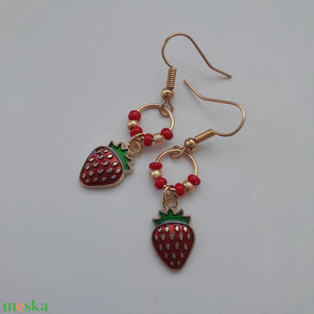 Fülbevaló - eper - ékszer - fülbevaló - lógó fülbevaló - Meska.hu
