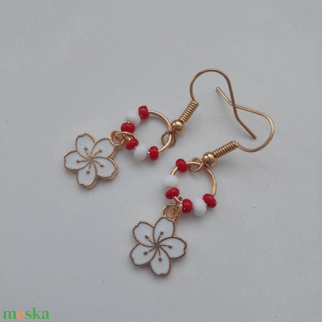 Fülbevaló - virág - ékszer - fülbevaló - lógó fülbevaló - Meska.hu