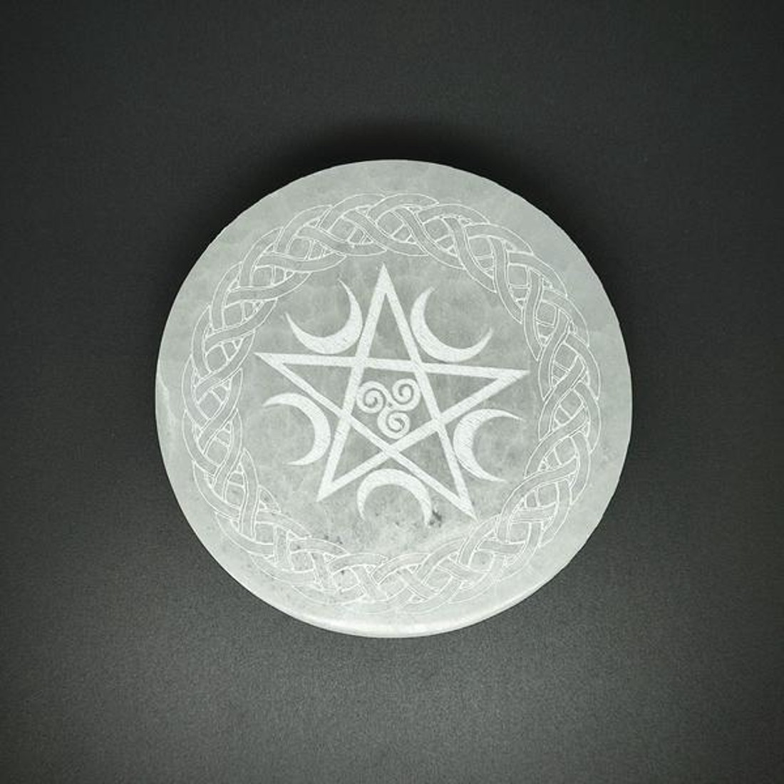 Szelenit korong kelta pentagram 8cm - kellékek & szerszámok - ásvány alapanyag - szelenit korong - Meska.hu