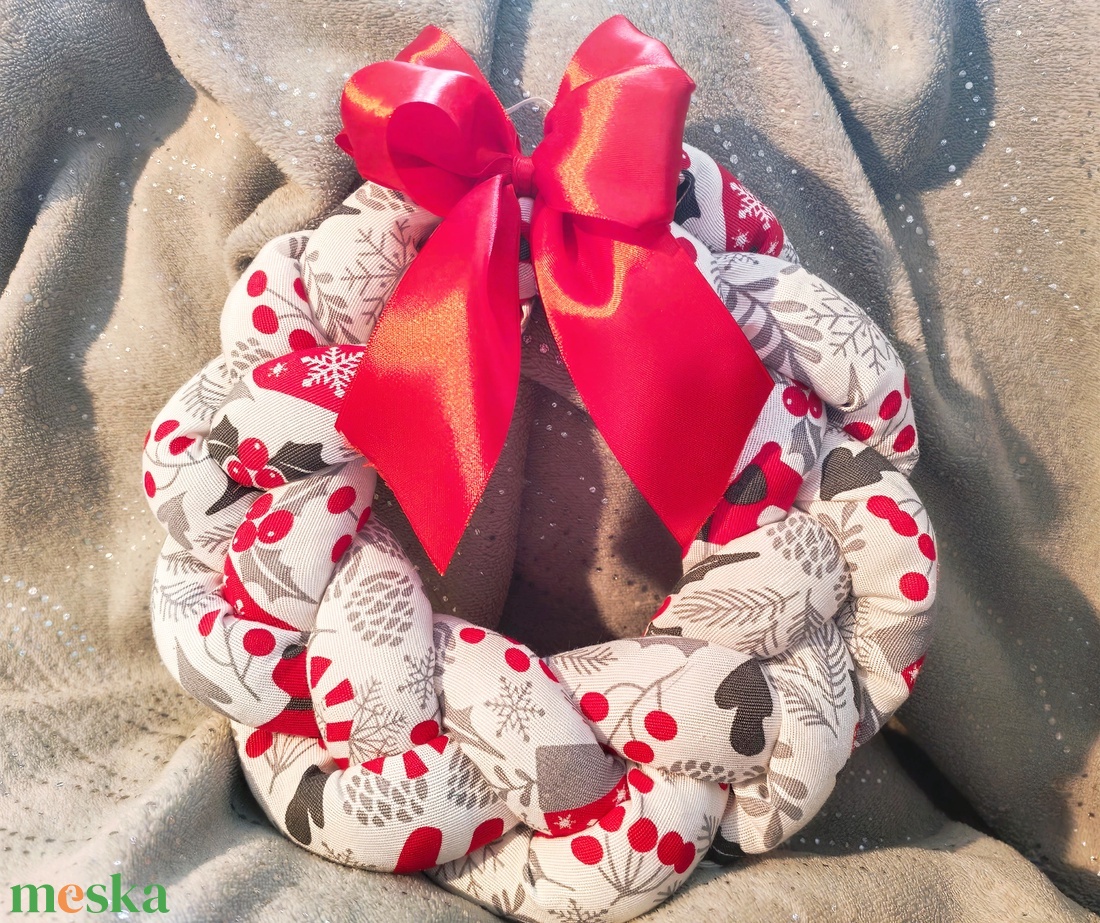 Textil kopogtató karácsonyi mintával - otthon & életmód - dekoráció - ajtó- és ablak dekoráció - ajtódísz & kopogtató - Meska.hu