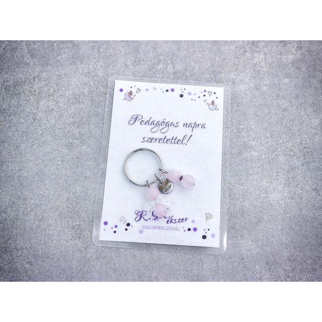 Pedagógus napra kulcstartó rózsakvarccal - táska & tok - kulcstartó & táskadísz - kulcstartó - Meska.hu