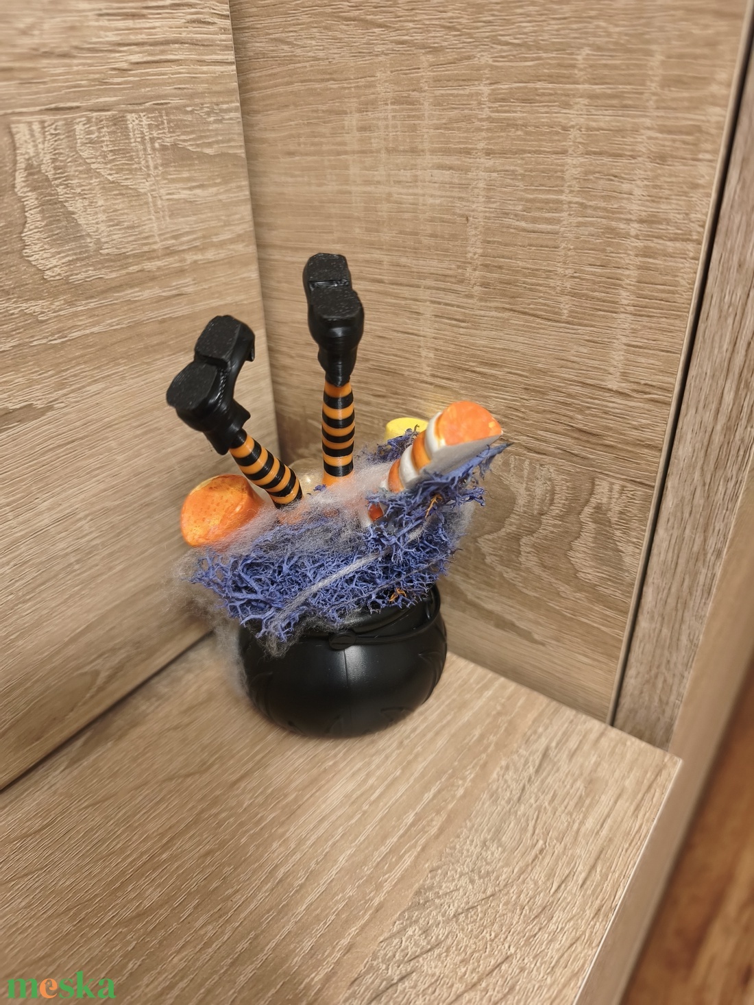 Varázsgömbös mini boszi üst - otthon & életmód - dekoráció - halloween - halloweeni asztaldísz - Meska.hu