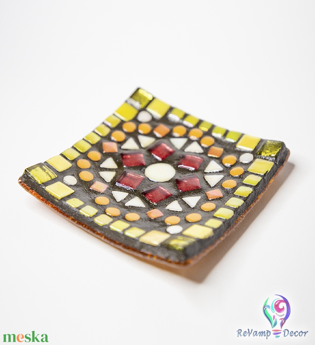Üvegmozaik mécses vagy szappantartó napos mandala - otthon & életmód - gyertya, illat, aroma - mécses és mécsestartó - Meska.hu Üvegmozaik mécses vagy szappantartó napos mandala - otthon & életmód - gyertya, illat, aroma - mécses és mécsestartó - Meska.hu