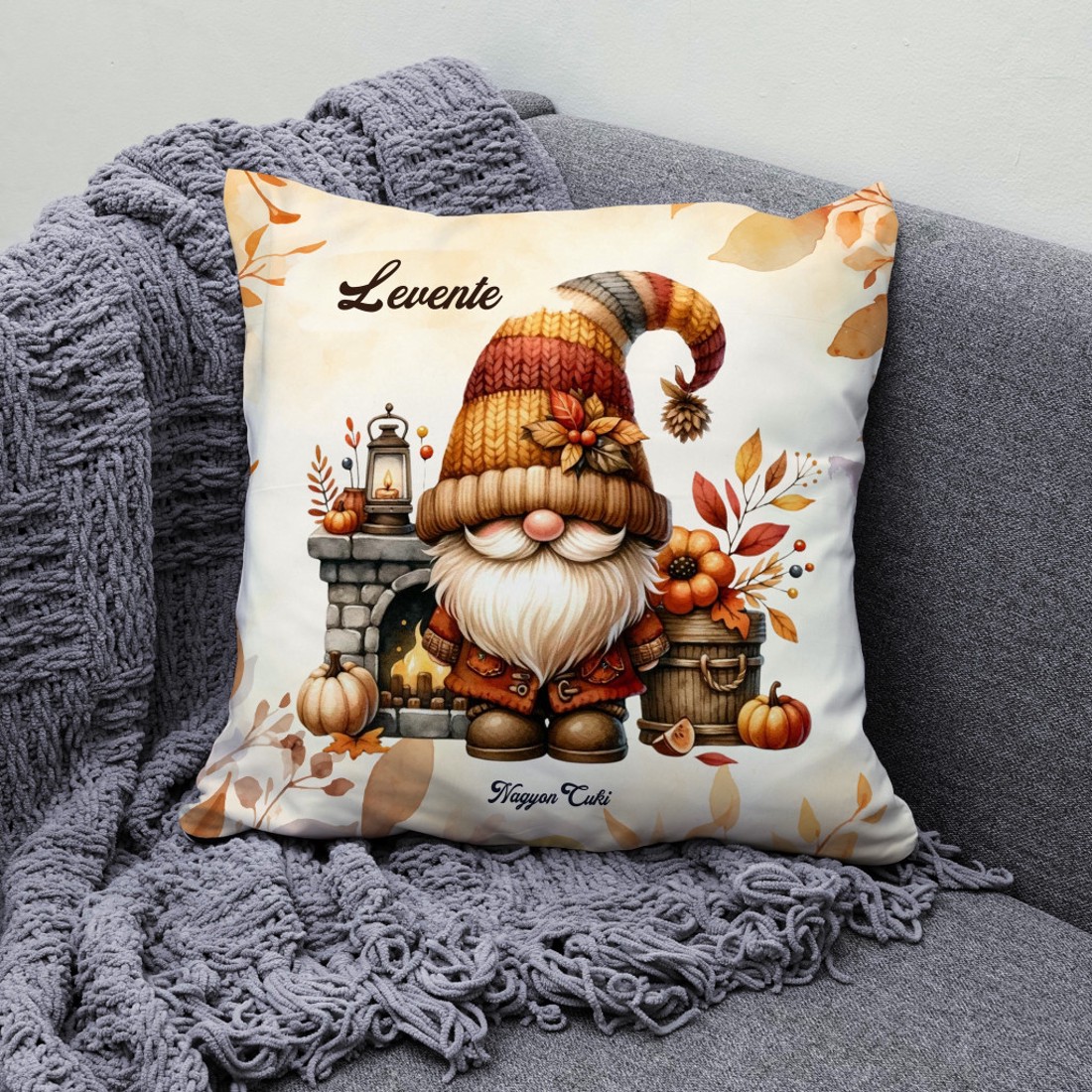 Névvel kérhető - Kandallós őszi manó mintás párna - otthon & életmód - lakástextil - párna & párnahuzat - díszpárna (belsővel együtt) - Meska.hu