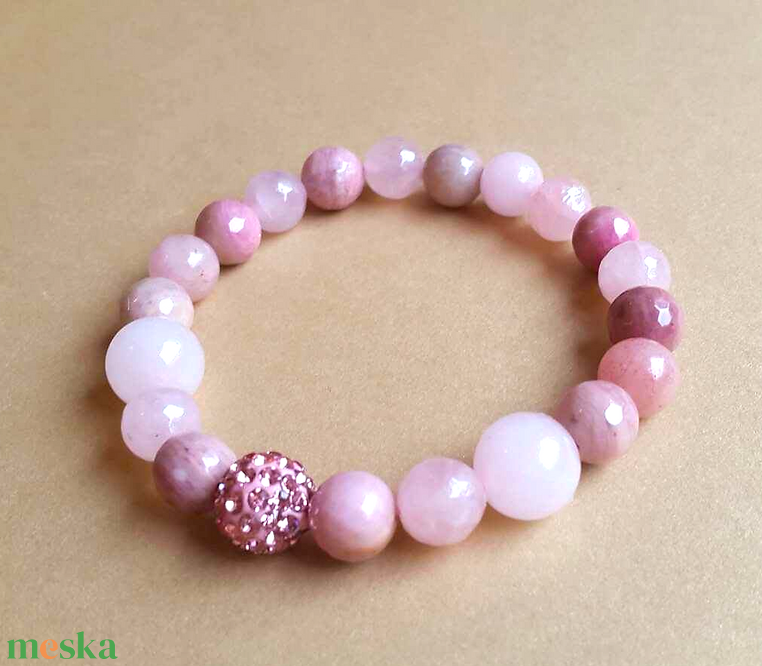 Szerelem  Ásványkarkötő rózsakvarccal és thulittalAjándék ötlet, akár Karácsonyra, Szülinapra, Évfordulóra - ékszer - karkötő - ásványkarkötő - Meska.hu