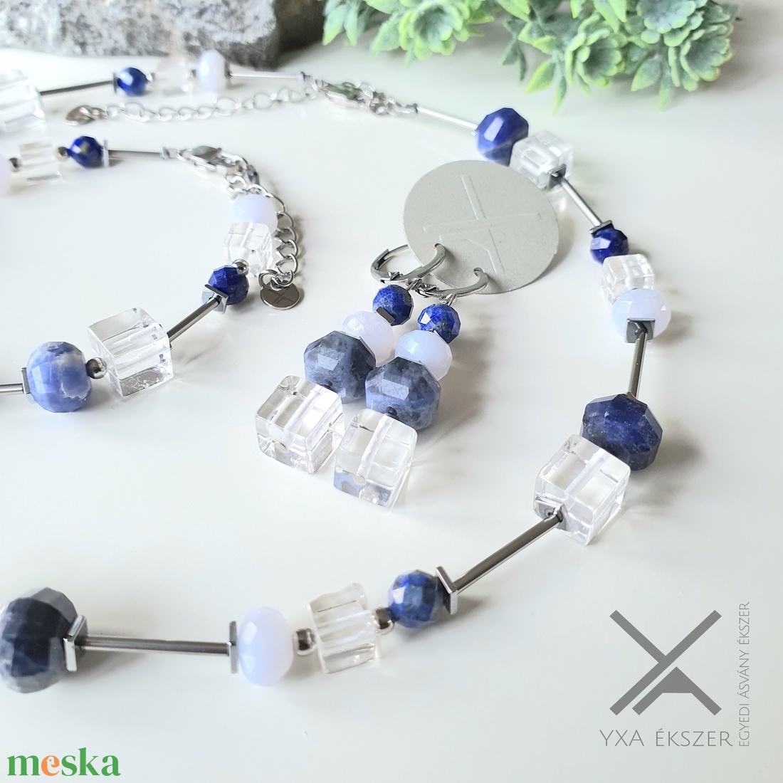 Szodalit, hegyikristály, lapis lazuli, kalcedon hematit szett Stx - ékszer - ékszerszett - Meska.hu Szodalit, hegyikristály, lapis lazuli, kalcedon hematit szett Stx - ékszer - ékszerszett - Meska.hu