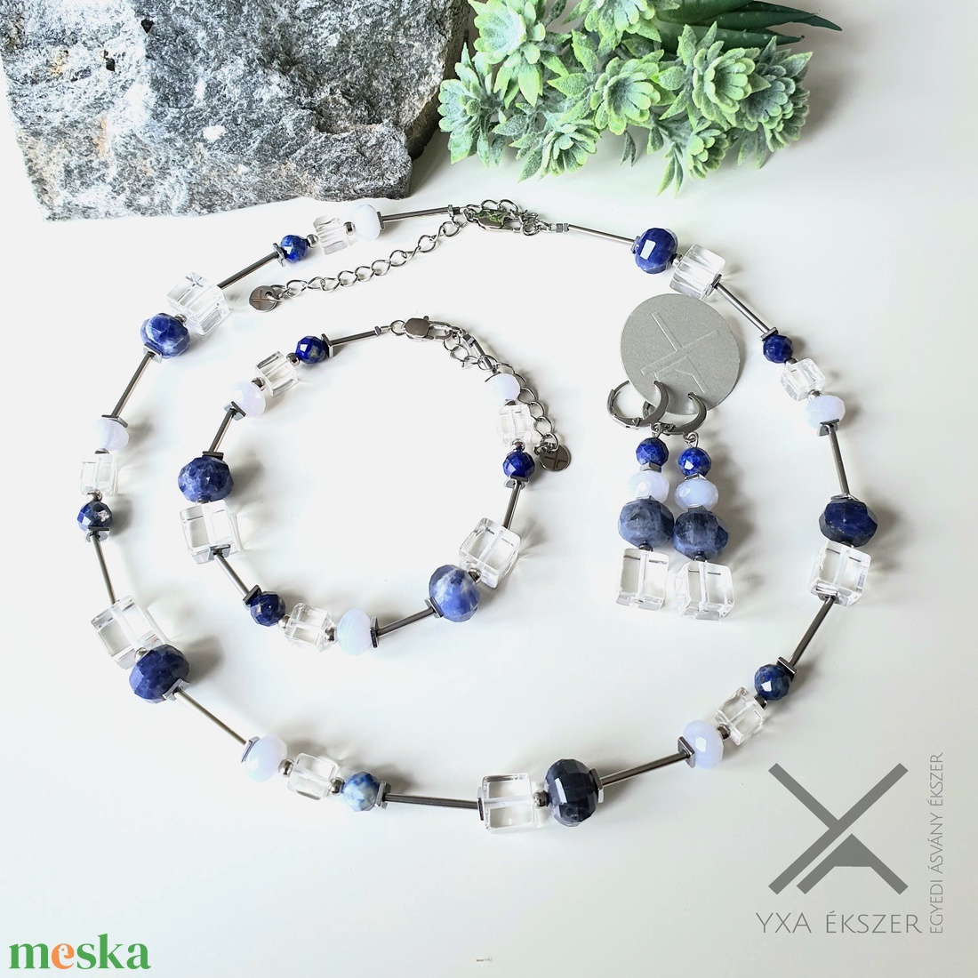 Szodalit, hegyikristály, lapis lazuli, kalcedon hematit szett Stx - ékszer - ékszerszett - Meska.hu Szodalit, hegyikristály, lapis lazuli, kalcedon hematit szett Stx - ékszer - ékszerszett - Meska.hu