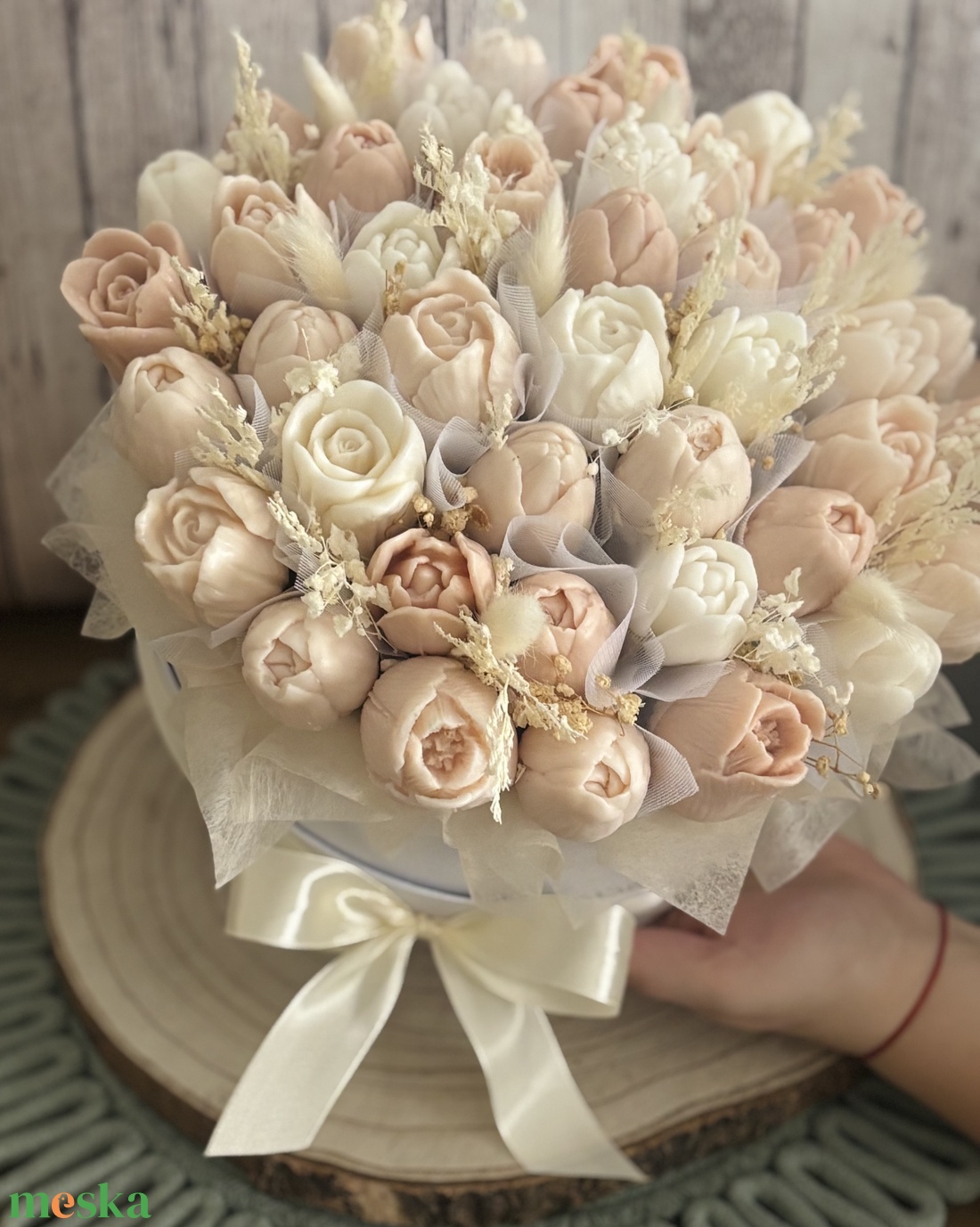 Illatos tulipán gyertya virágbox több méretben, anyák napjára, pedagógusnapra, szülőköszöntő ajándéknak - otthon & életmód - gyertya, illat, aroma - gyertya - Meska.hu