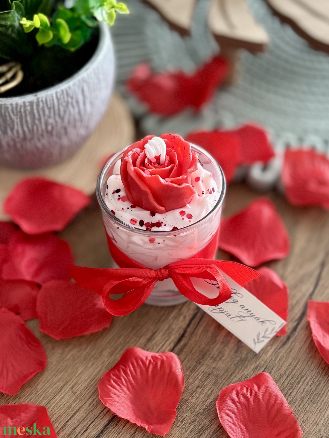 Rózsa illatgyertya pohárban Valentin napra, anyák napjára, nőnapra, pedagógus napra többféle színben - otthon & életmód - gyertya, illat, aroma - gyertya - Meska.hu