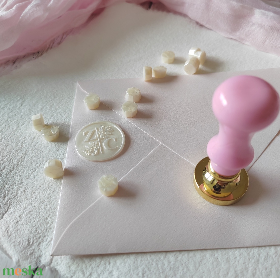 Monogrammos viaszpecsét  - esküvő - meghívó & kártya - meghívó - Meska.hu