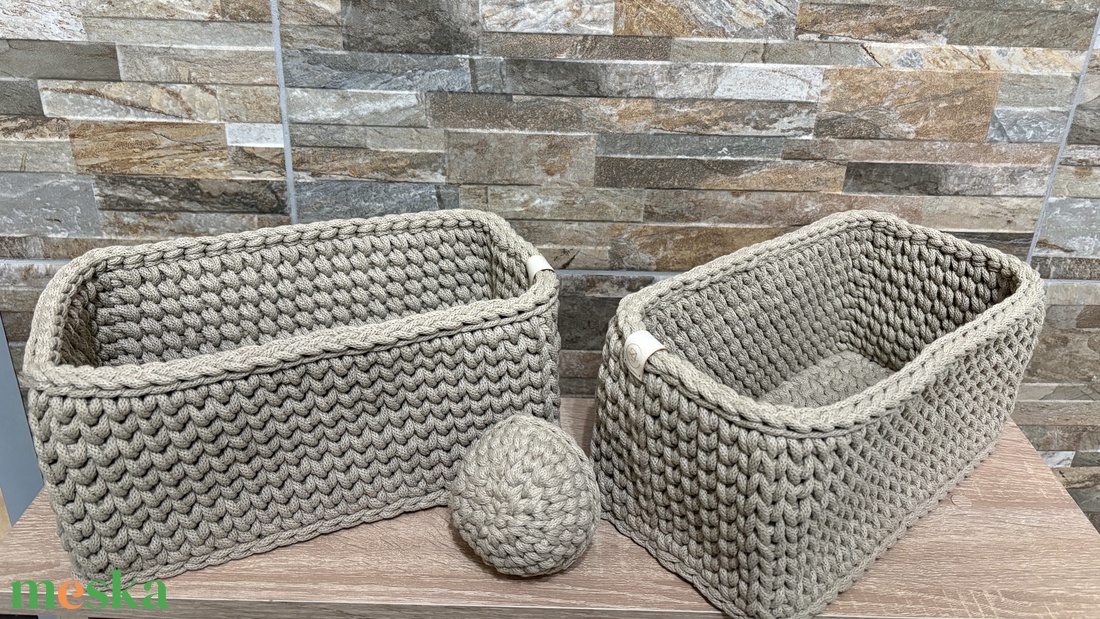 Horgolt pelenkatároló - baba - mama - pelenkázó, babafürdető kellékek - pelenkatároló (kosár, fali) - Meska.hu