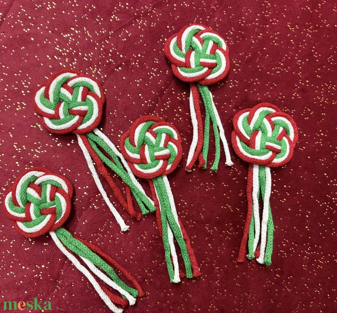 Kokárda - ékszer - kitűző és bross - Meska.hu