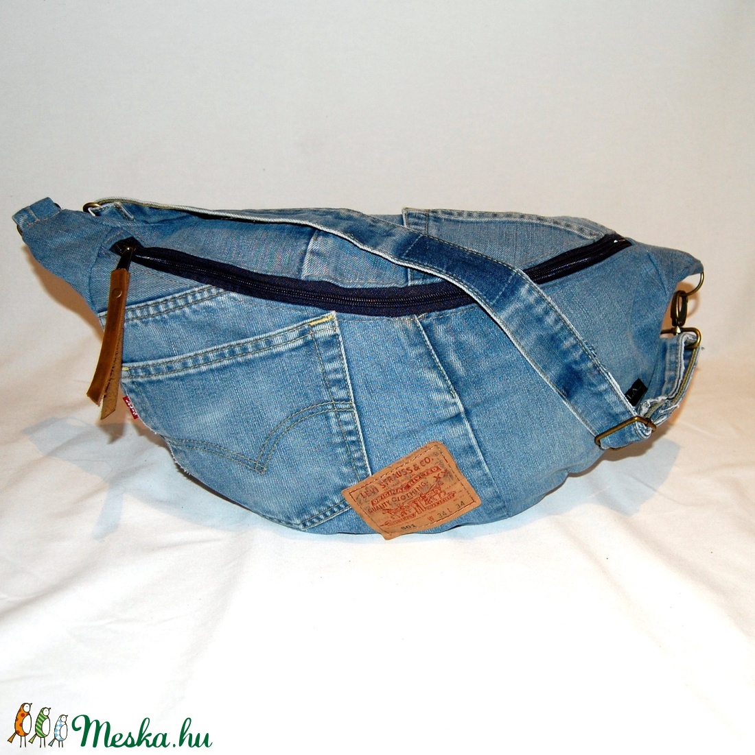 Levi's farmer hátizsák / crossbody - NADA-B - táska & tok - kézitáska & válltáska - vállon átvethető táska - Meska.hu