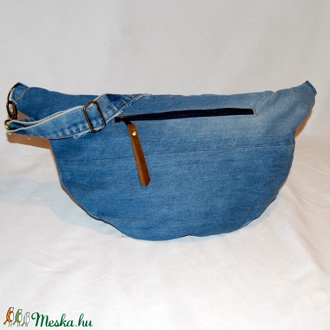 Levi's farmer hátizsák / crossbody - NADA-B - táska & tok - kézitáska & válltáska - vállon átvethető táska - Meska.hu