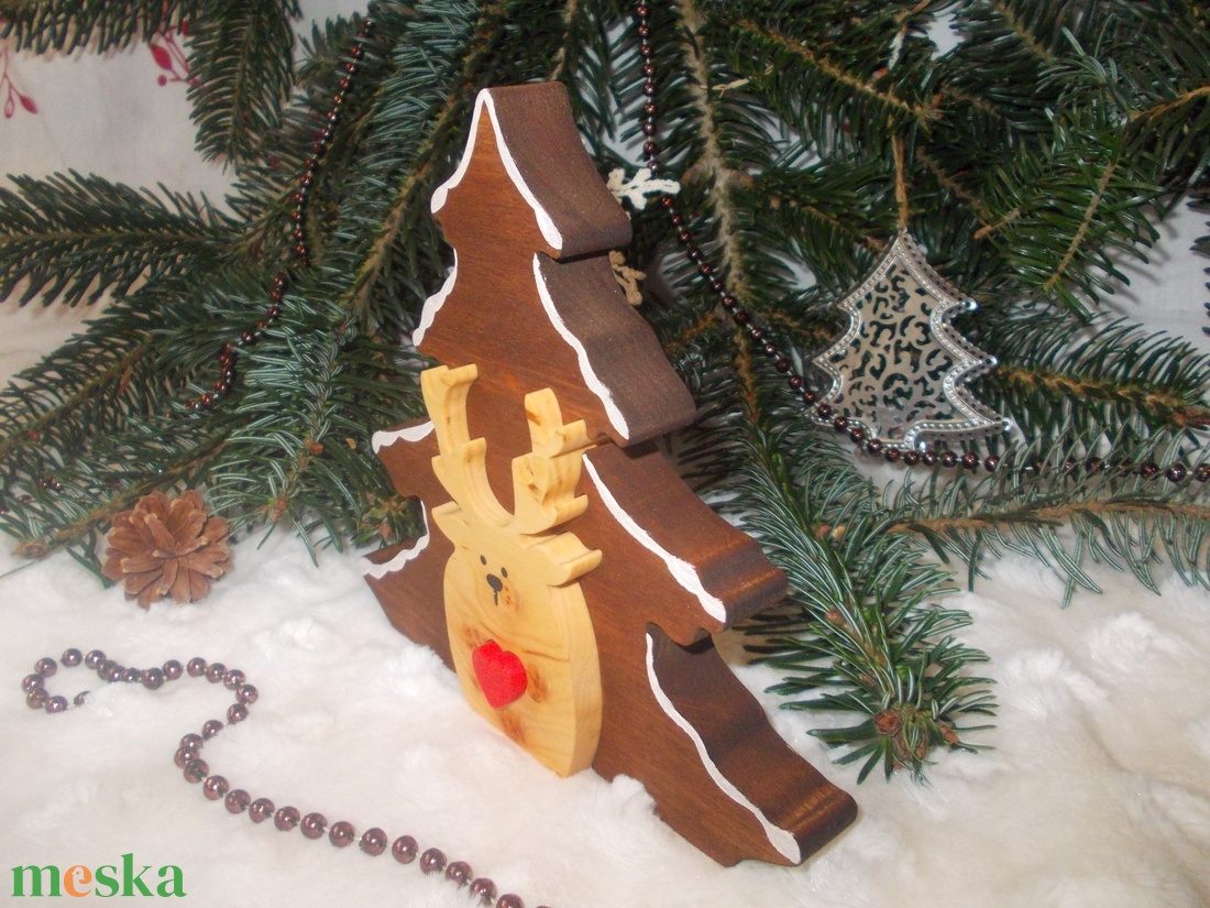 Karácsonyi szarvas fenyővel havas - karácsony - karácsonyi lakásdekoráció - karácsonyi lakásdíszek - Meska.hu