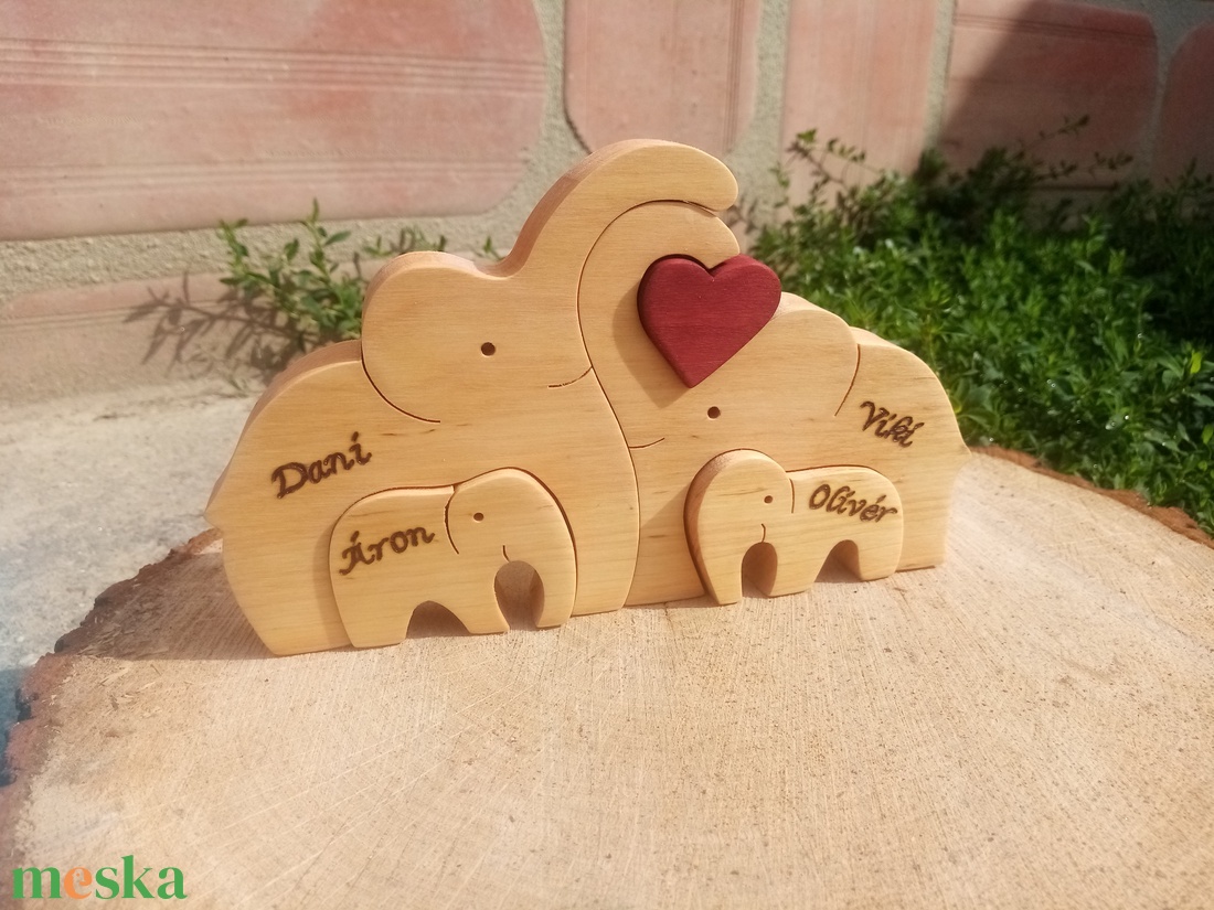 Elefánt család szívvel névvel égetve - otthon & életmód - dekoráció - dísztárgy - Meska.hu
