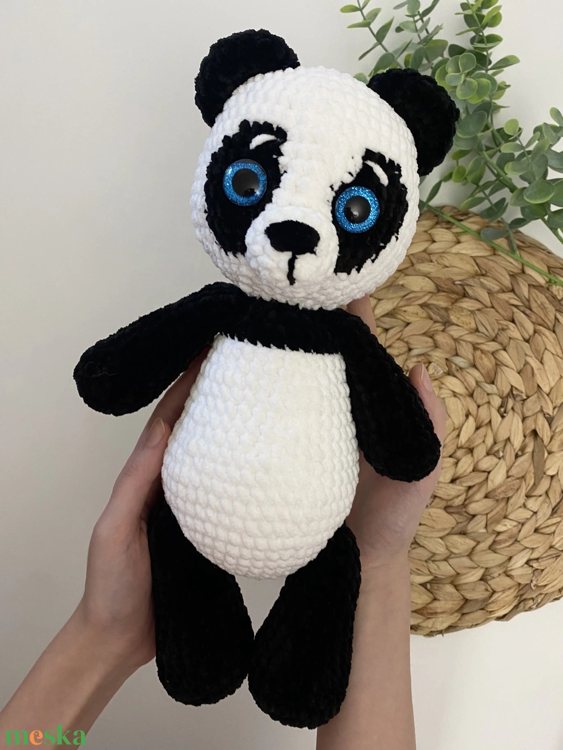 Horgolt pandamaci - játék & sport - plüssállat & játékfigura - maci - Meska.hu