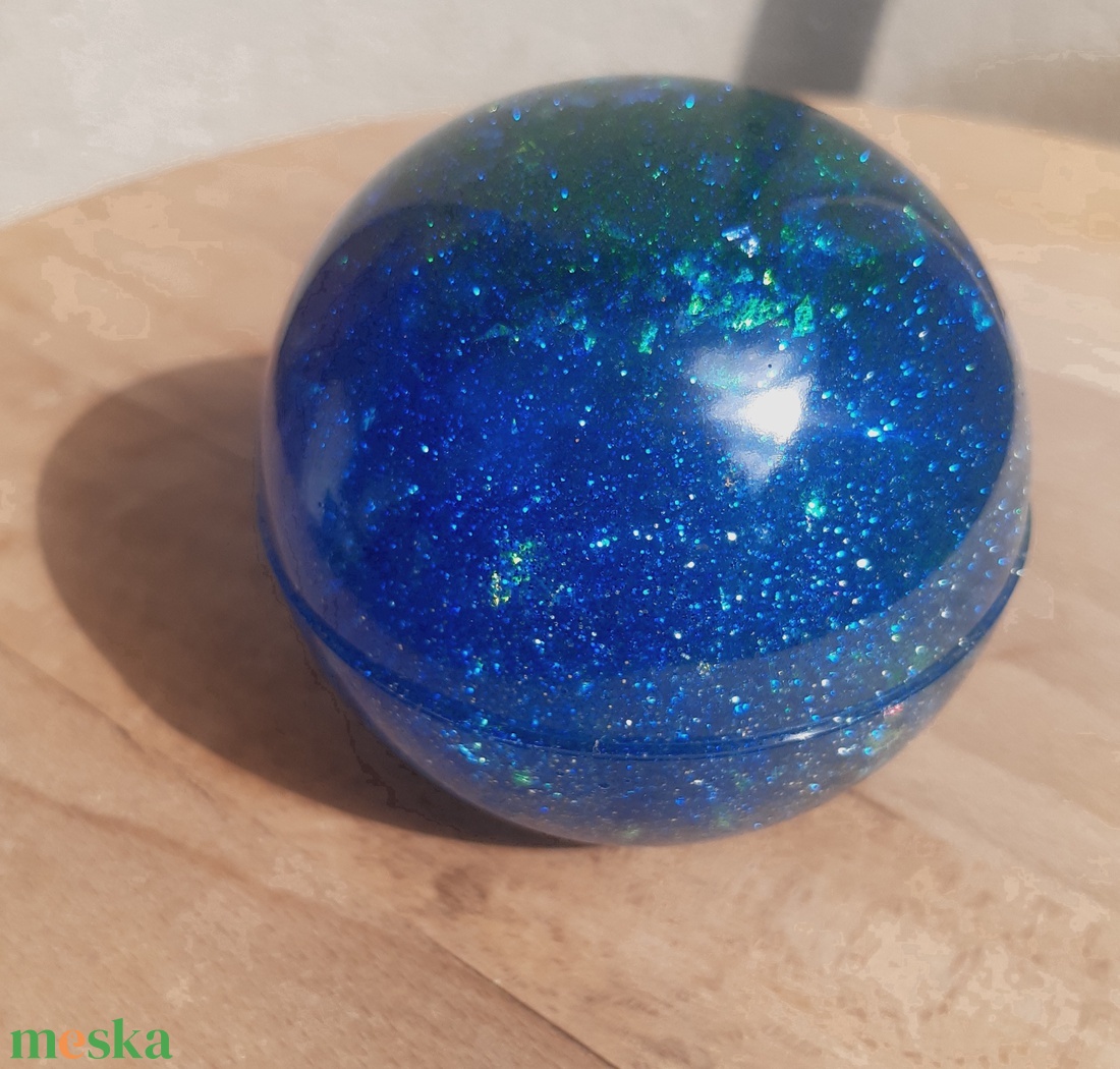 Műgyanta díszgömb - otthon & életmód - dekoráció - dísztárgy - Meska.hu