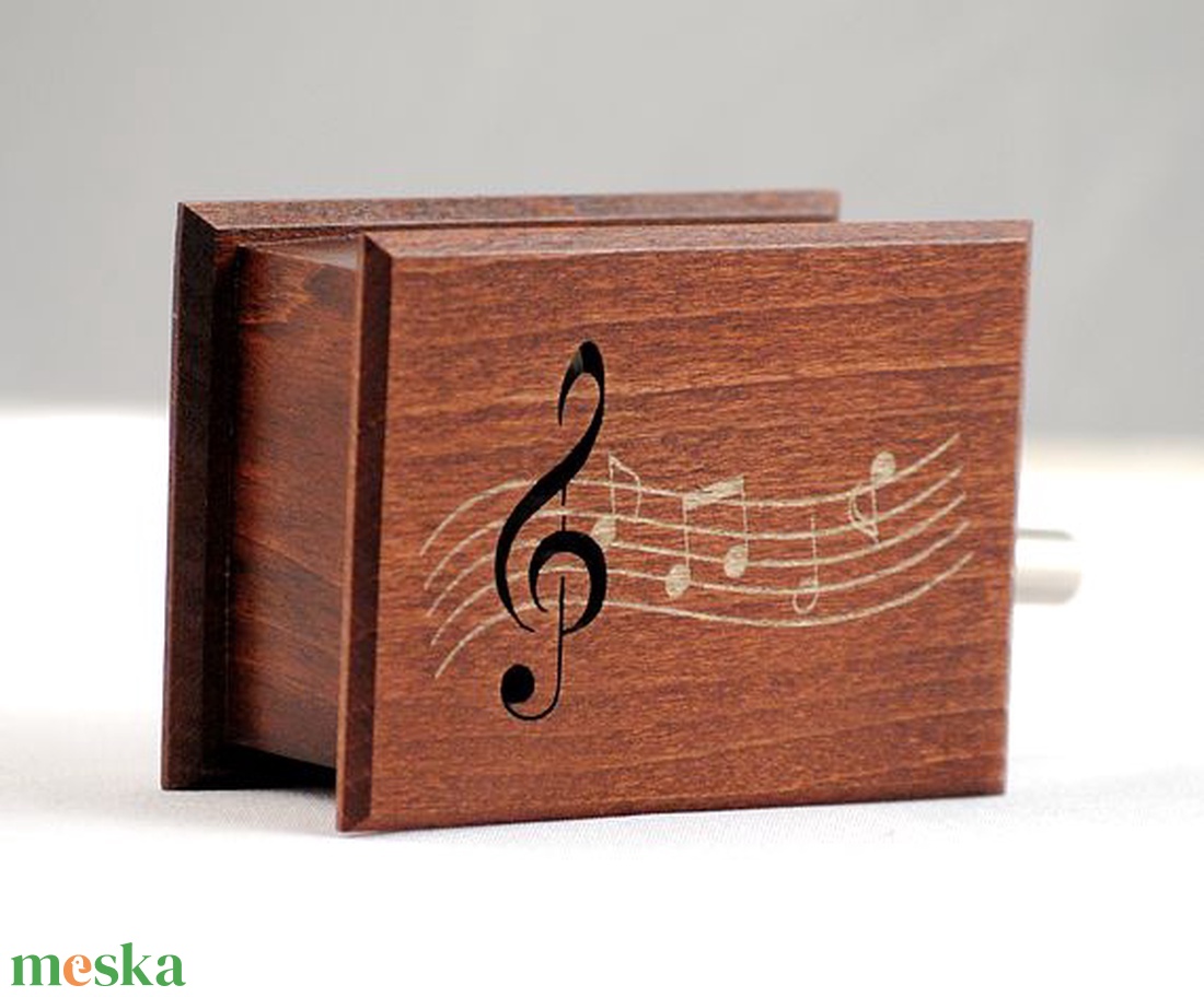 Egyedi megrendelés Timi - otthon & életmód - dekoráció - asztal és polc dekoráció - zenedoboz - Meska.hu