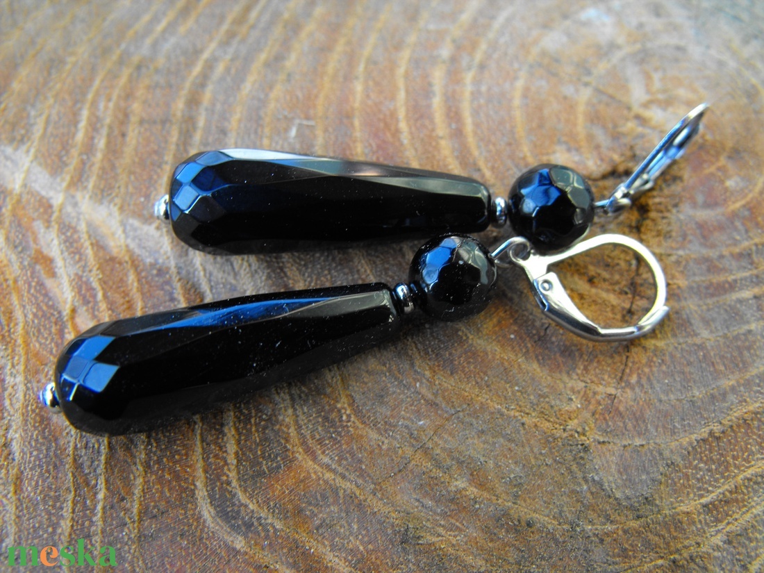 Fekete ónix, elegáns, csini fülbevaló - ékszer - fülbevaló - lógó fülbevaló - Meska.hu