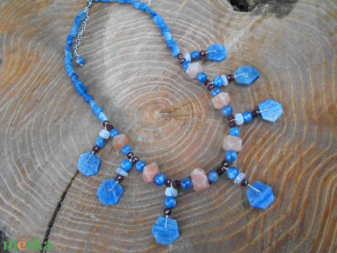Kianit, napkő, holdkő, gránát nyaklánc - ékszer - nyaklánc - medál - Meska.hu