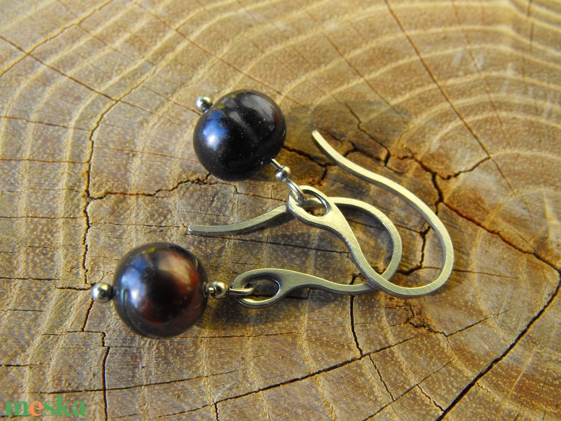 Fekete tenyésztett gyöngy  acél fülbevaló - ékszer - fülbevaló - lógó fülbevaló - Meska.hu