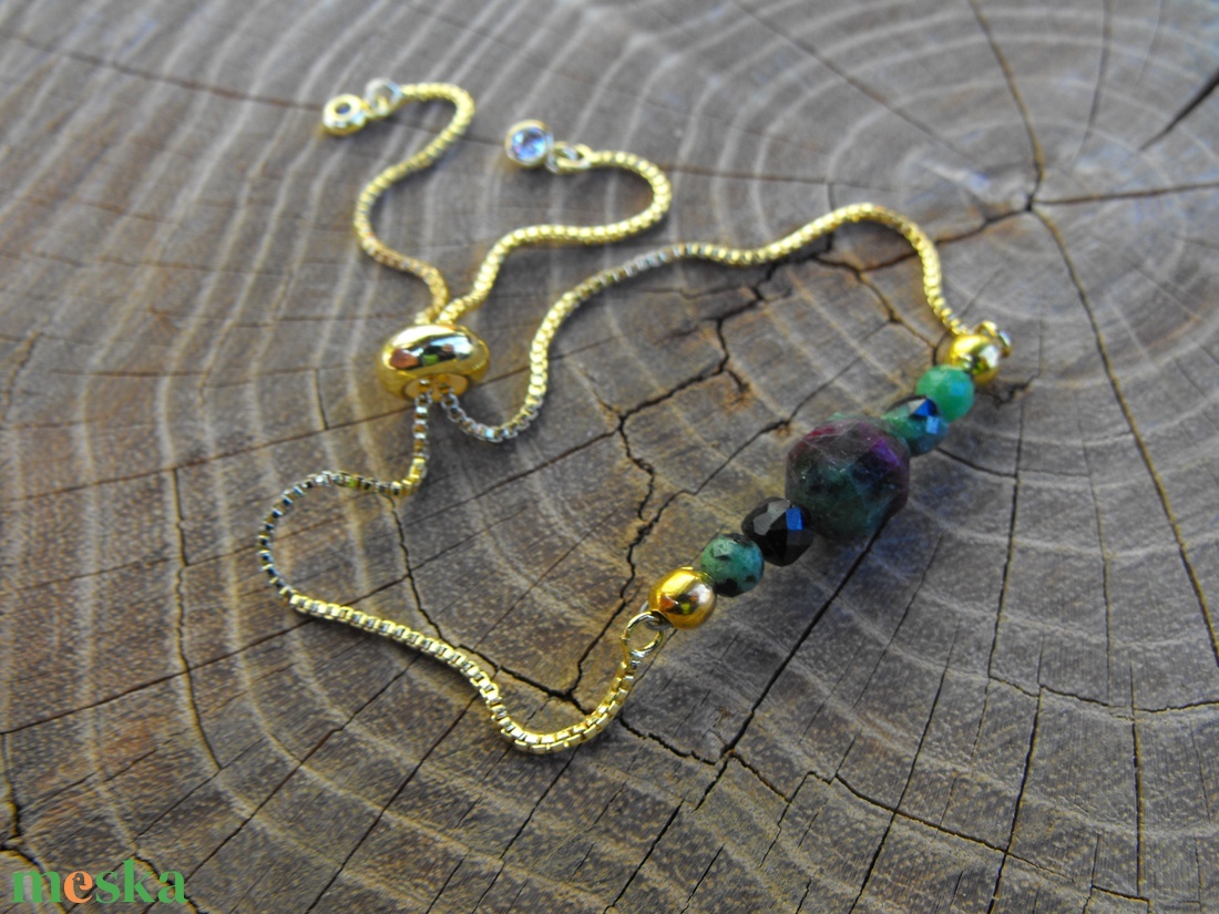 Láncos ruby zoisite  karkötő, acél szerelékkel - ékszer - karkötő - ásványkarkötő - Meska.hu