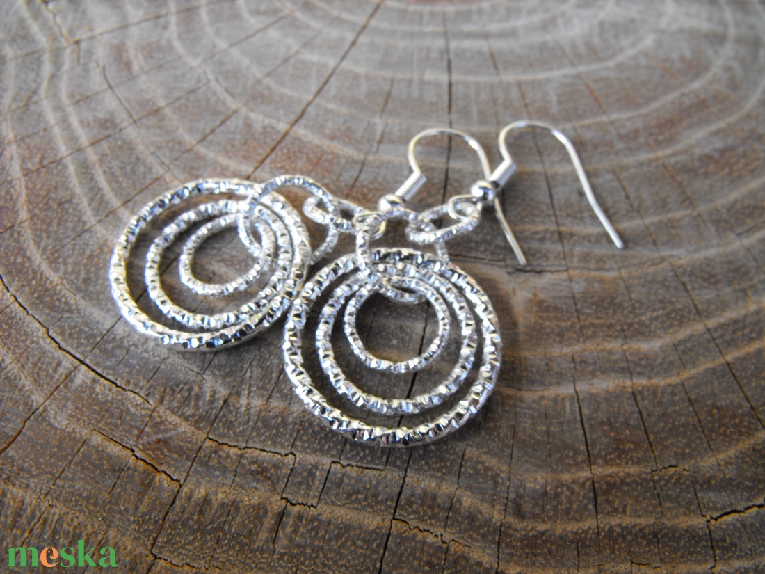 Karikák tánca fülbevaló - ékszer - fülbevaló - lógó fülbevaló - Meska.hu