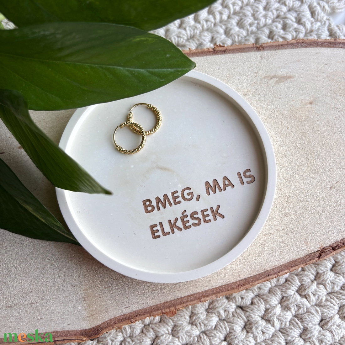 BMEG, MA IS ELKÉSEK - kis tálka - otthon & életmód - dekoráció - asztal és polc dekoráció - dekorációs tál, tartó - Meska.hu BMEG, MA IS ELKÉSEK - kis tálka - otthon & életmód - dekoráció - asztal és polc dekoráció - dekorációs tál, tartó - Meska.hu