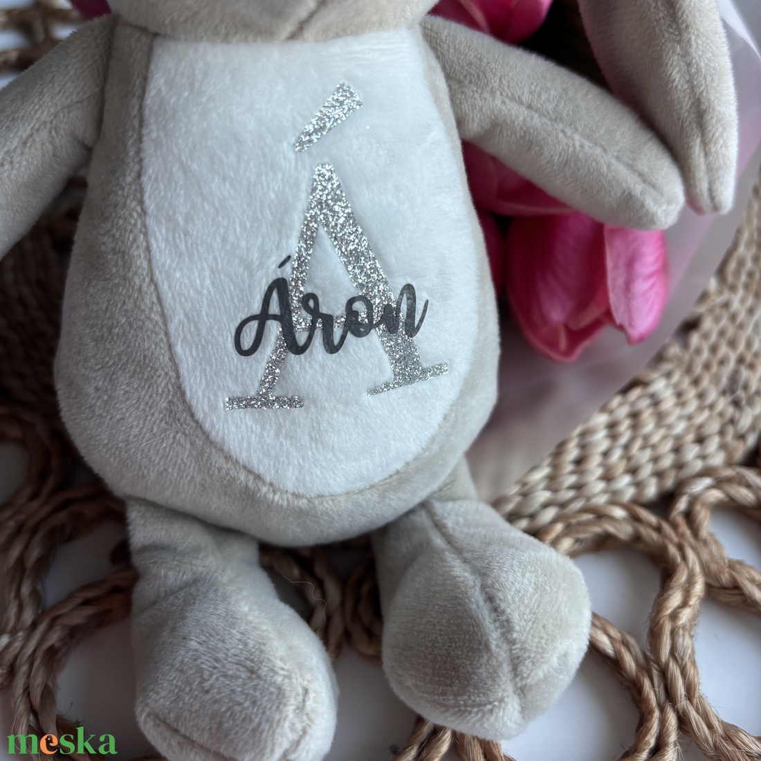 Névre szóló plüss nyuszi - baba - mama - babaszoba dekoráció - babanév dekoráció - Meska.hu