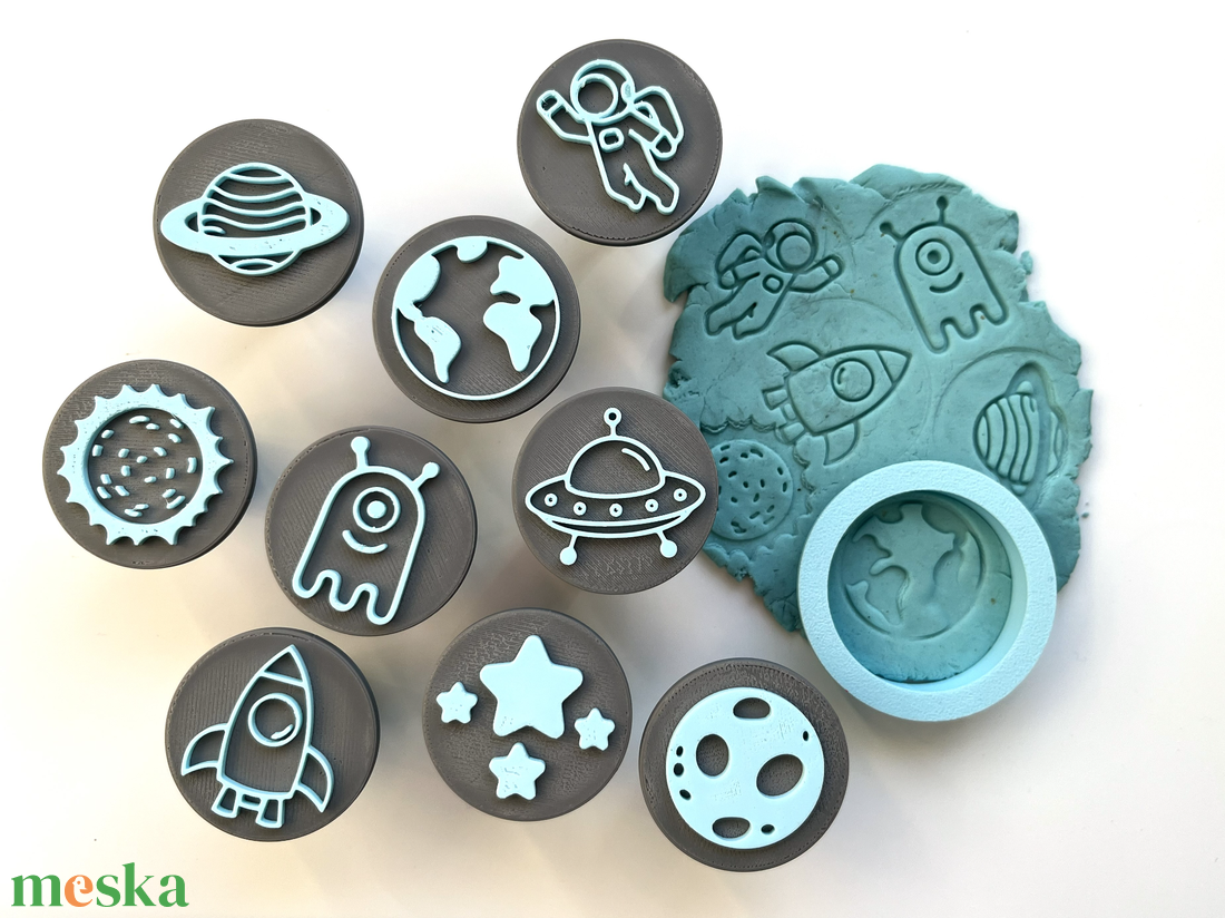 Űrhajós Gyurma Bélyegző és Sütikiszúró Készlet � Rakéta, Asztronauta, UFO és bolygók  - otthon & életmód - konyhafelszerelés, tálalás - sütés, főzés - sütikiszúró - Meska.hu