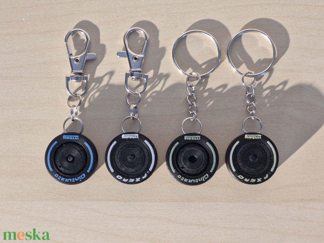 F1 Kerék Kulcstartó � Formula 1 Racing Wheel Keychain � 3D nyomtatott - táska & tok - kulcstartó & táskadísz - kulcstartó - Meska.hu