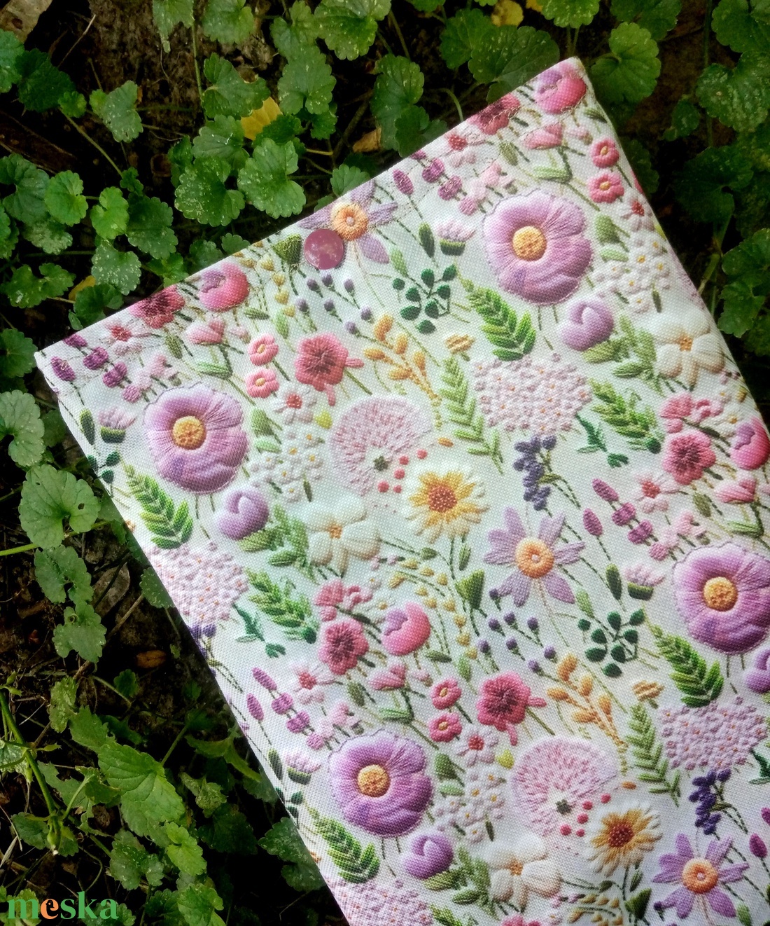 Vízhatlan könyvtok, tablettok vagy e-book tok, virágos hímzés mintás - otthon & életmód - papír, írószer - mappa - Meska.hu