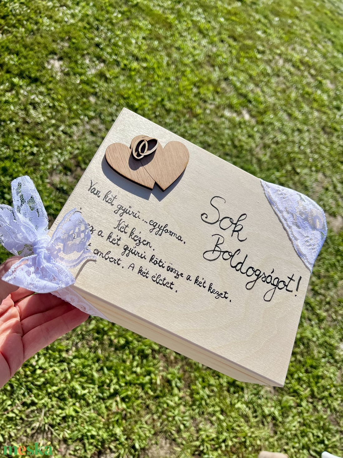 Kalligráfiával díszített nászajándék doboz  jókívánságokkal az ifjú párnak - esküvő - emlék & ajándék - nászajándék - esküvői pénzátadó doboz - Meska.hu