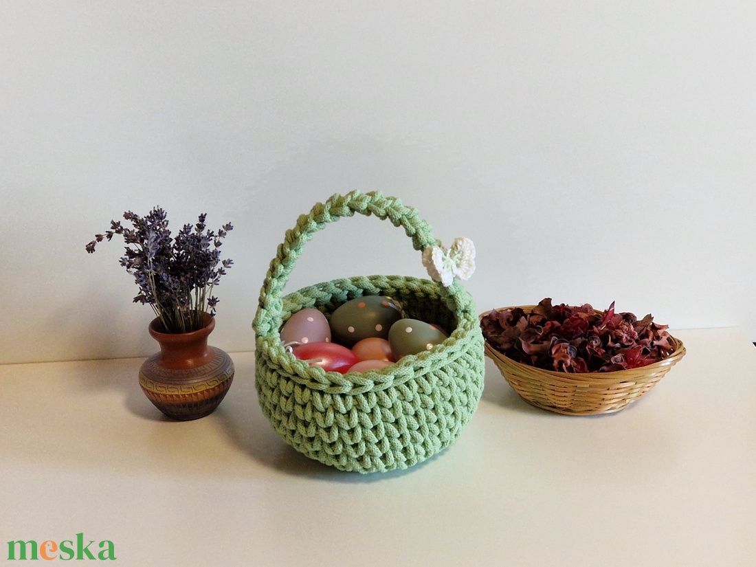  Kézzel horgolt húsvéti kosár  - ünnepi díszek, dekorációk - húsvéti díszek és dekorációk - húsvéti kosár - Meska.hu