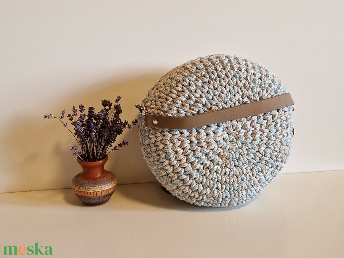 Horgolt crossbody körtáska - táska & tok - kézitáska & válltáska - vállon átvethető táska - Meska.hu