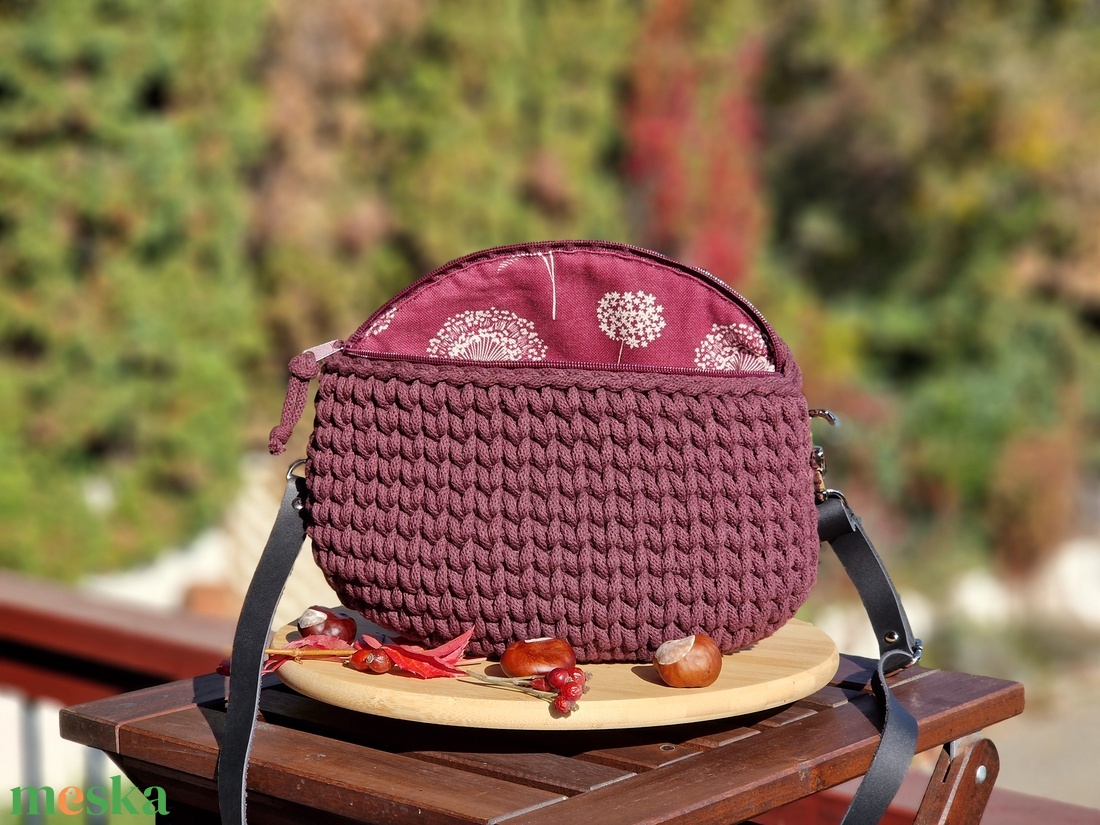 Horgolt övtáska és crossbody táska - táska & tok - kézitáska & válltáska - vállon átvethető táska - Meska.hu