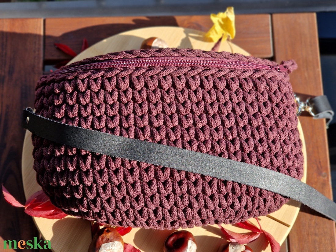Horgolt övtáska és crossbody táska - táska & tok - kézitáska & válltáska - vállon átvethető táska - Meska.hu
