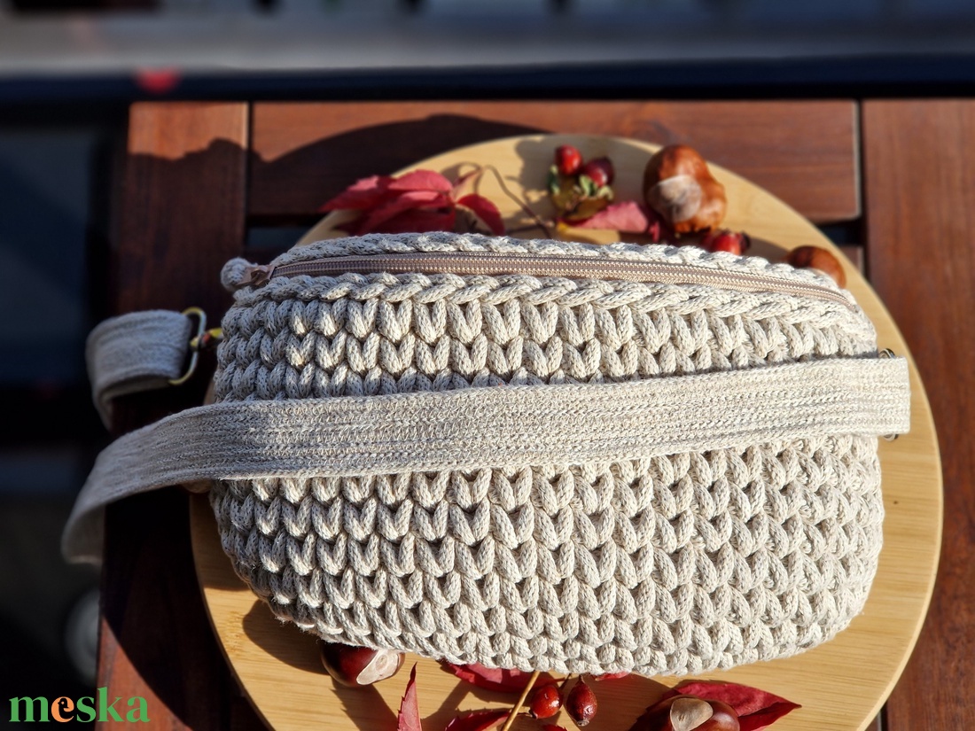 Horgolt övtáska és crossbody táska - táska & tok - kézitáska & válltáska - vállon átvethető táska - Meska.hu