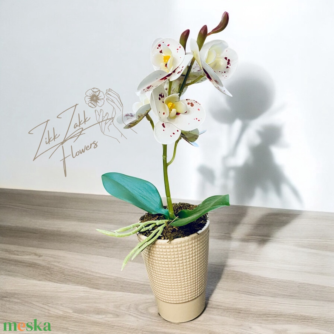 Fehér Orchidea - Elegáns Kifinomultság - otthon & életmód - dekoráció - virágdísz és tartó - csokor & virágdísz - Meska.hu Fehér Orchidea - Elegáns Kifinomultság - otthon & életmód - dekoráció - virágdísz és tartó - csokor & virágdísz - Meska.hu