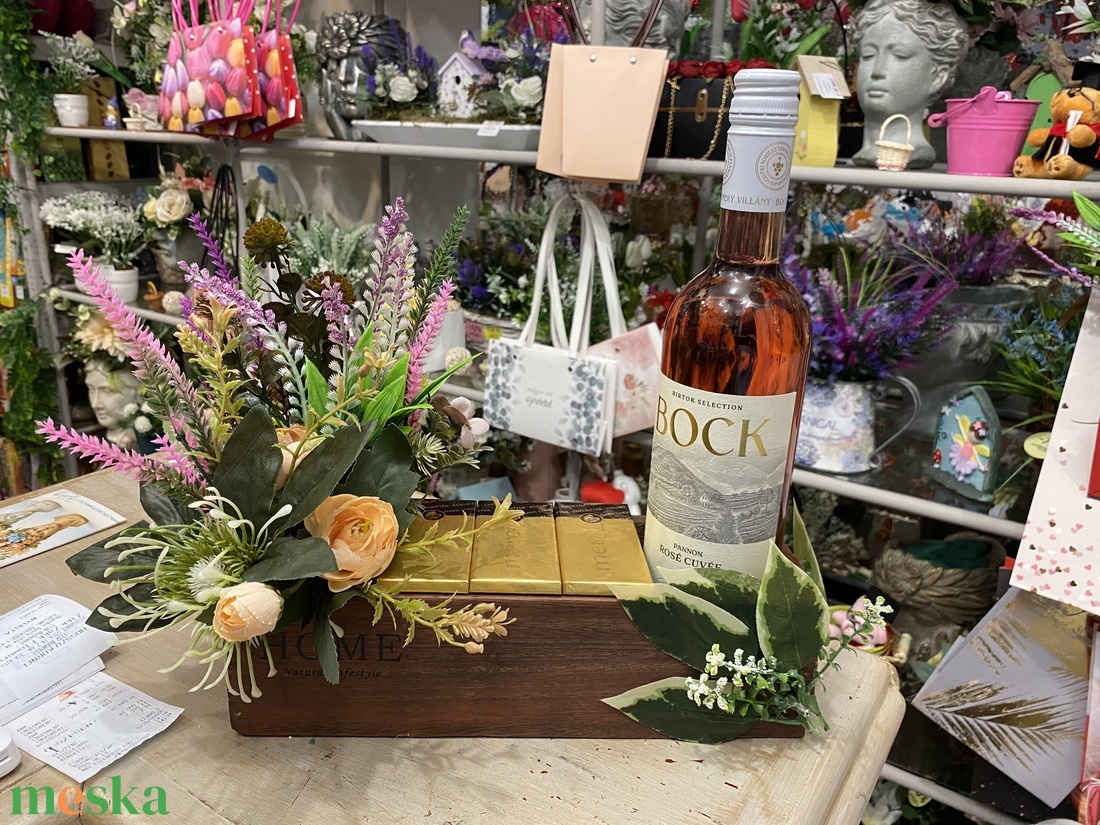 Rose Cuvée és virágos dísz - otthon & életmód - dekoráció - virágdísz és tartó - virágbox, virágdoboz - Meska.hu Rose Cuvée és virágos dísz - otthon & életmód - dekoráció - virágdísz és tartó - virágbox, virágdoboz - Meska.hu