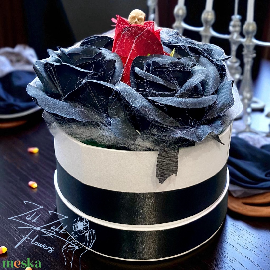 Fekete rózsás Halloween doboz - otthon & életmód - dekoráció - halloween - halloweeni asztaldísz - Meska.hu