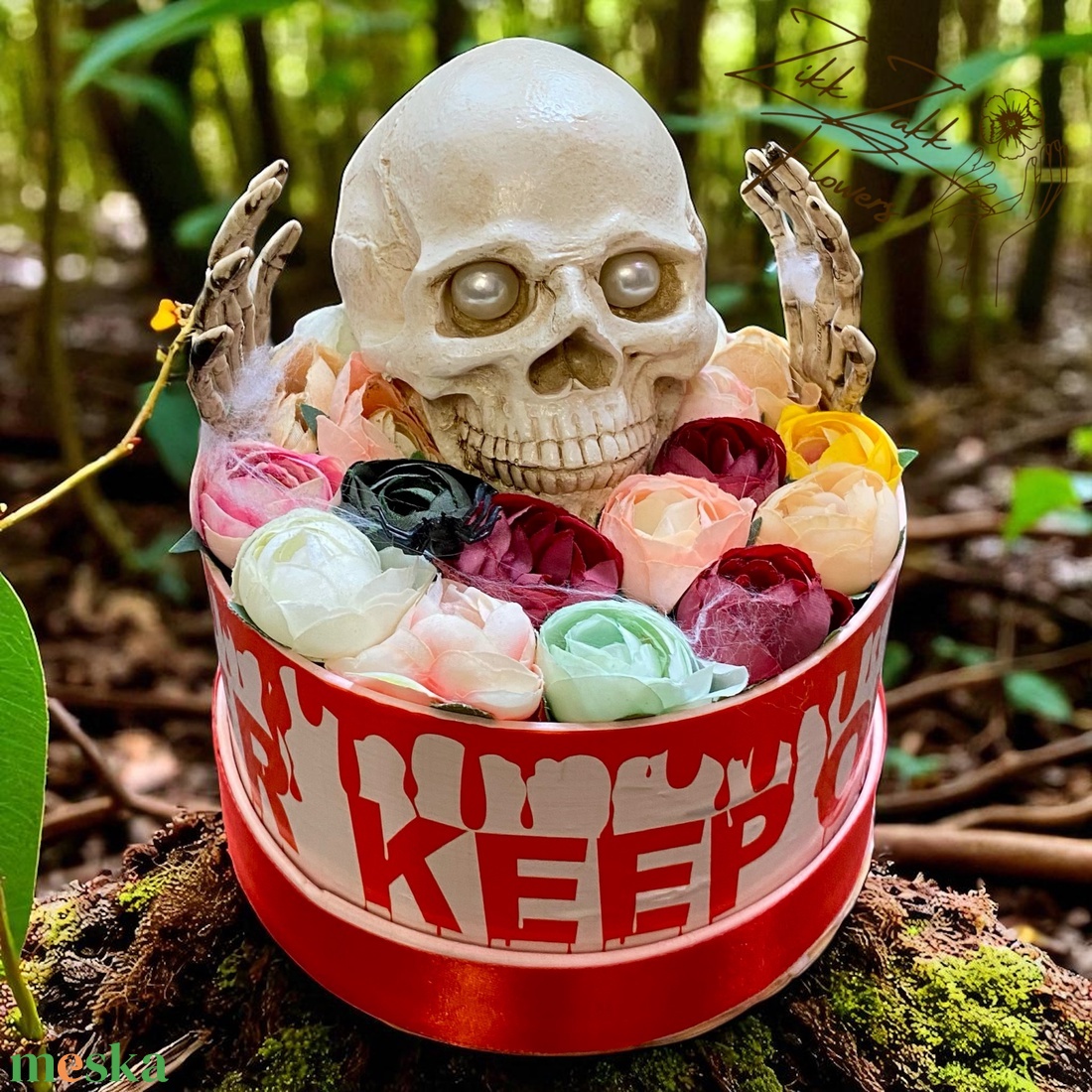 Koponyás virágdoboz - otthon & életmód - dekoráció - halloween - halloweeni asztaldísz - Meska.hu