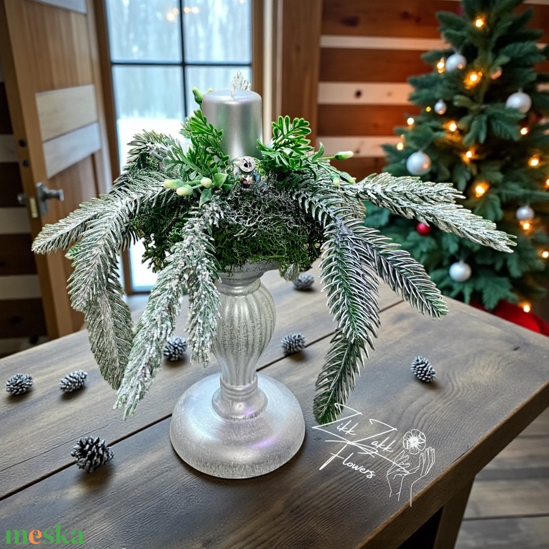 Ezüst kandeláberes asztaldísz egy gyertyával - karácsony - adventi díszek - adventi asztaldísz - Meska.hu