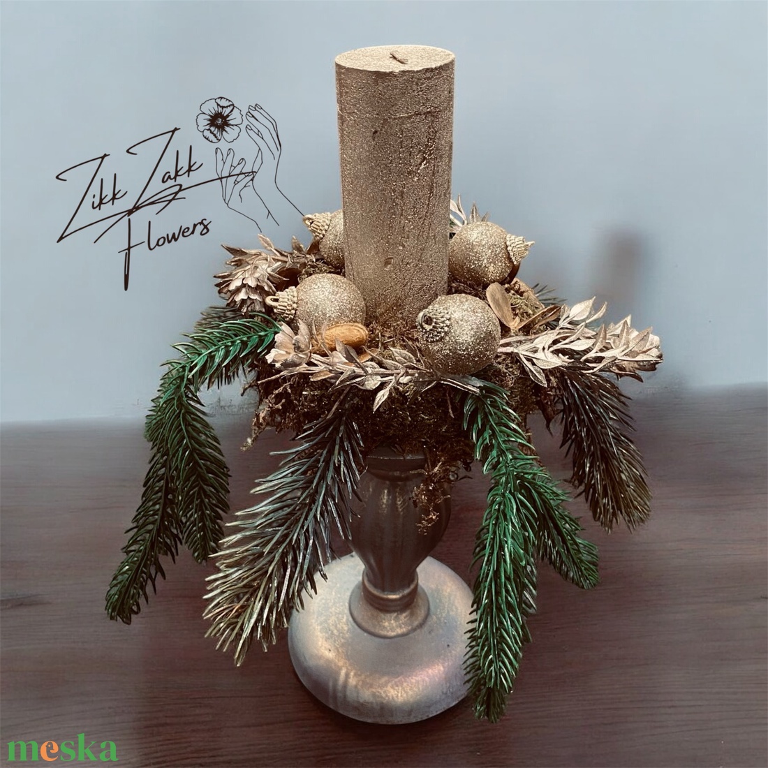 Talpas adventi dekor  pezsgő arany gömbökkel - karácsony - adventi díszek - adventi asztaldísz - Meska.hu