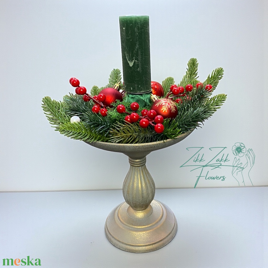 Talpas ezüstzöld gyertyadísz piros bogyókkal - karácsony - adventi díszek - adventi gyertyadíszek és koszorúdíszek - Meska.hu