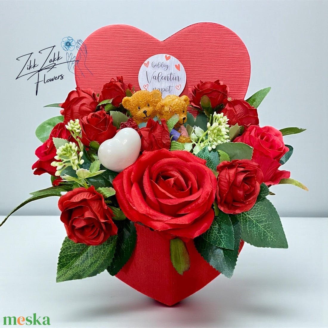 Nagy szív dobozos rózsakompozíció macipárral - otthon & életmód - virágdekoráció - virágok - virágbox - Meska.hu