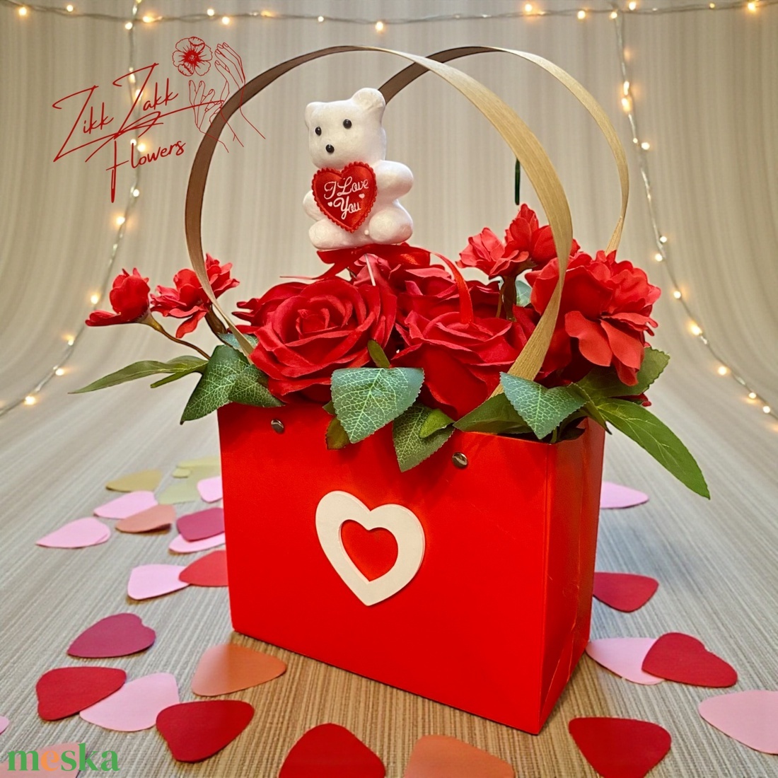 Valentin-napi piros táska � örök rózsákkal és macival - otthon & életmód - virágdekoráció - virágok - virágbox - Meska.hu