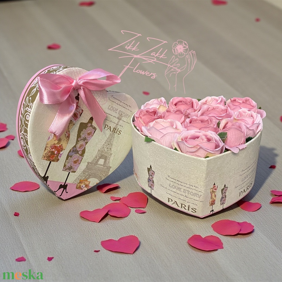 Szív alakú Paris box � rózsaszín örök rózsákkal - otthon & életmód - virágdekoráció - virágok - virágbox - Meska.hu