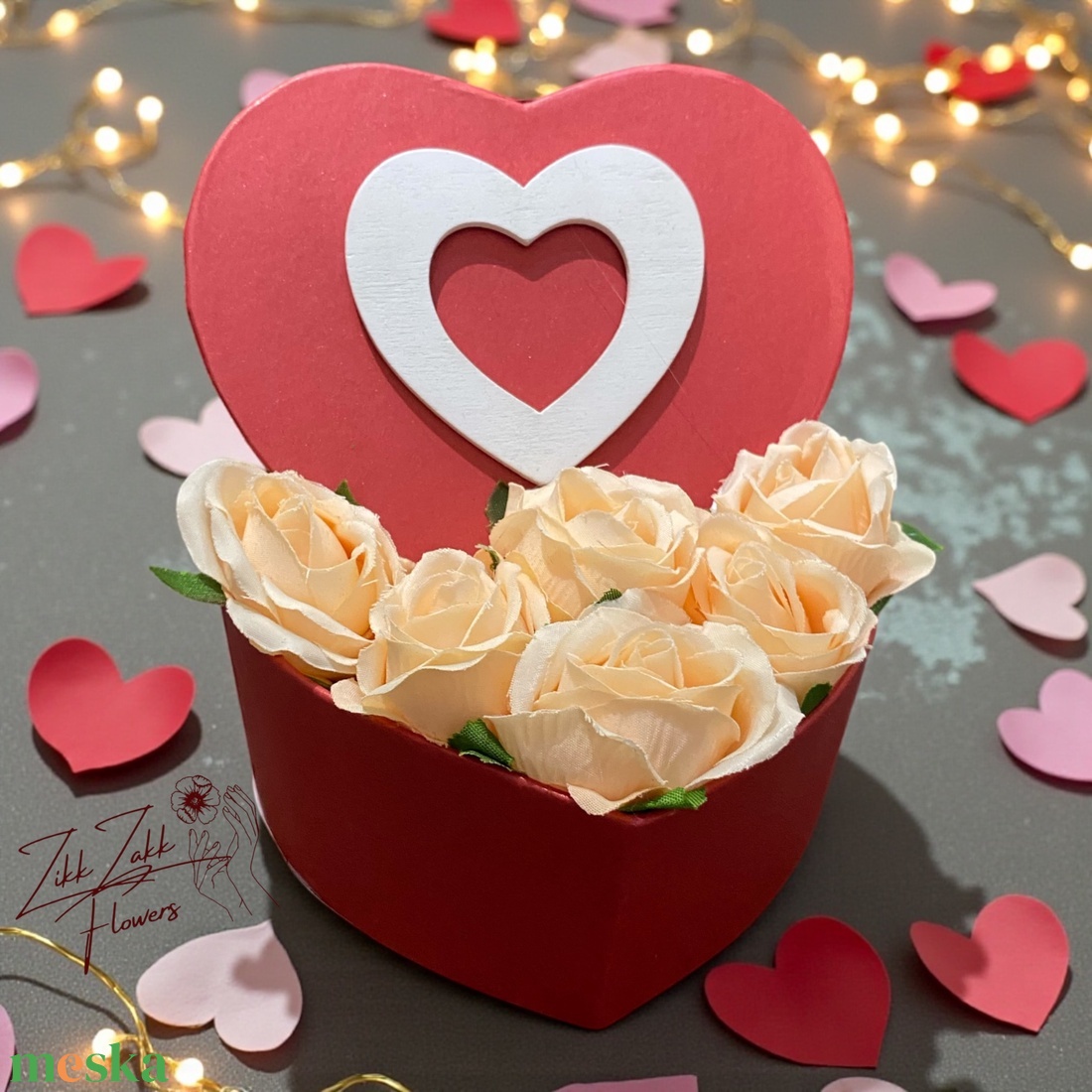 Szív doboz � krém rózsákkal - otthon & életmód - virágdekoráció - virágok - virágbox - Meska.hu